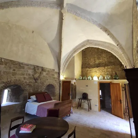 Castillo De De Luis Zueco Hotel *