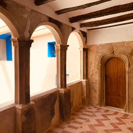 מלון Castillo De De Luis Zueco *