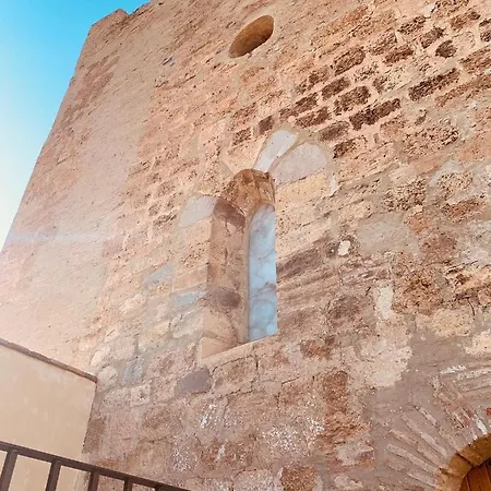 Castillo De De Luis Zueco מלון *