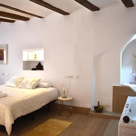 Castillo De De Luis Zueco