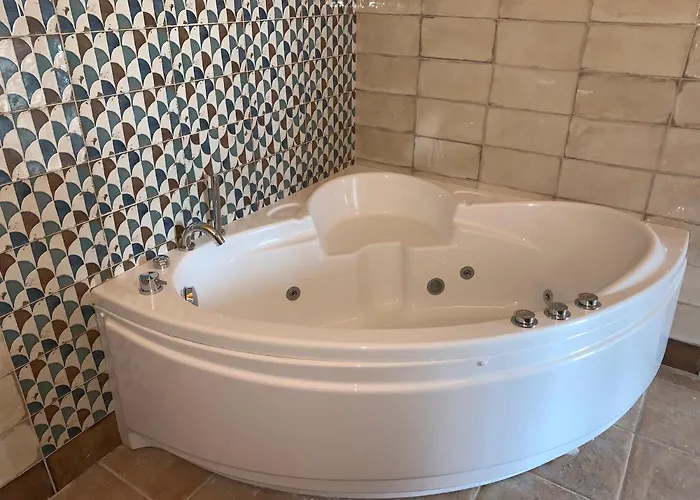 Castillo De De Luis Zueco Hotel *