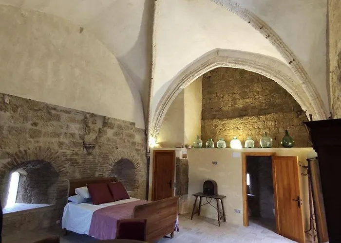 Castillo De De Luis Zueco Hotel *