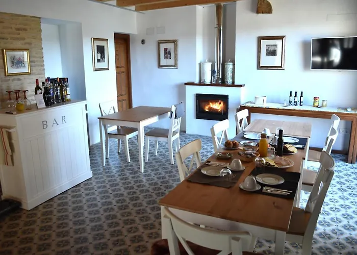 Castillo De De Luis Zueco Hotel *