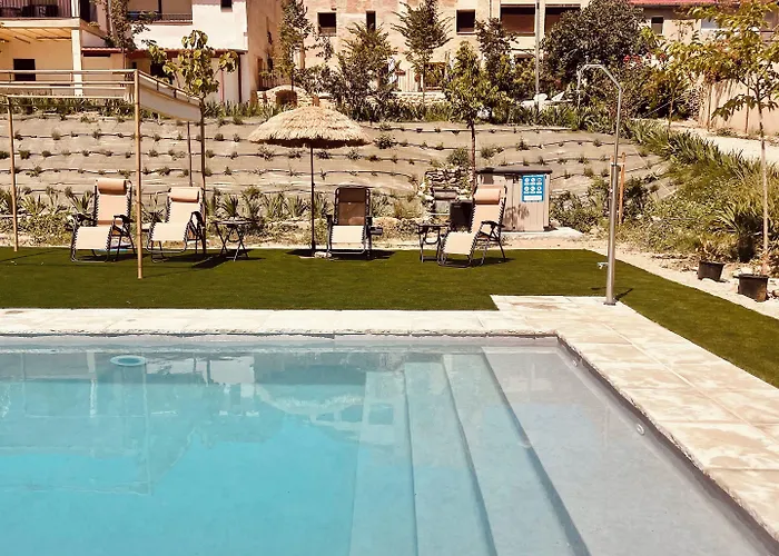 Castillo De De Luis Zueco * Bulbuente