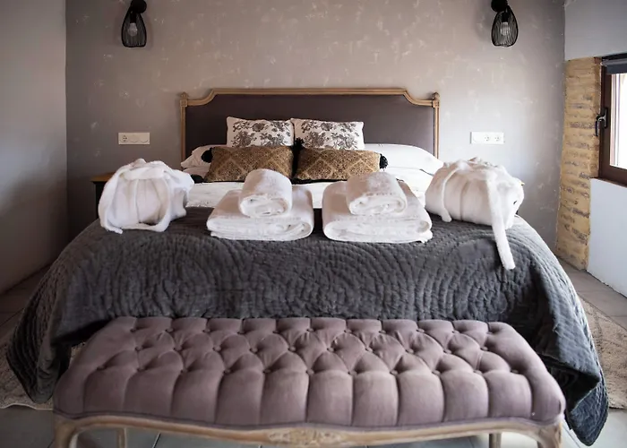 Castillo De De Luis Zueco * Bulbuente